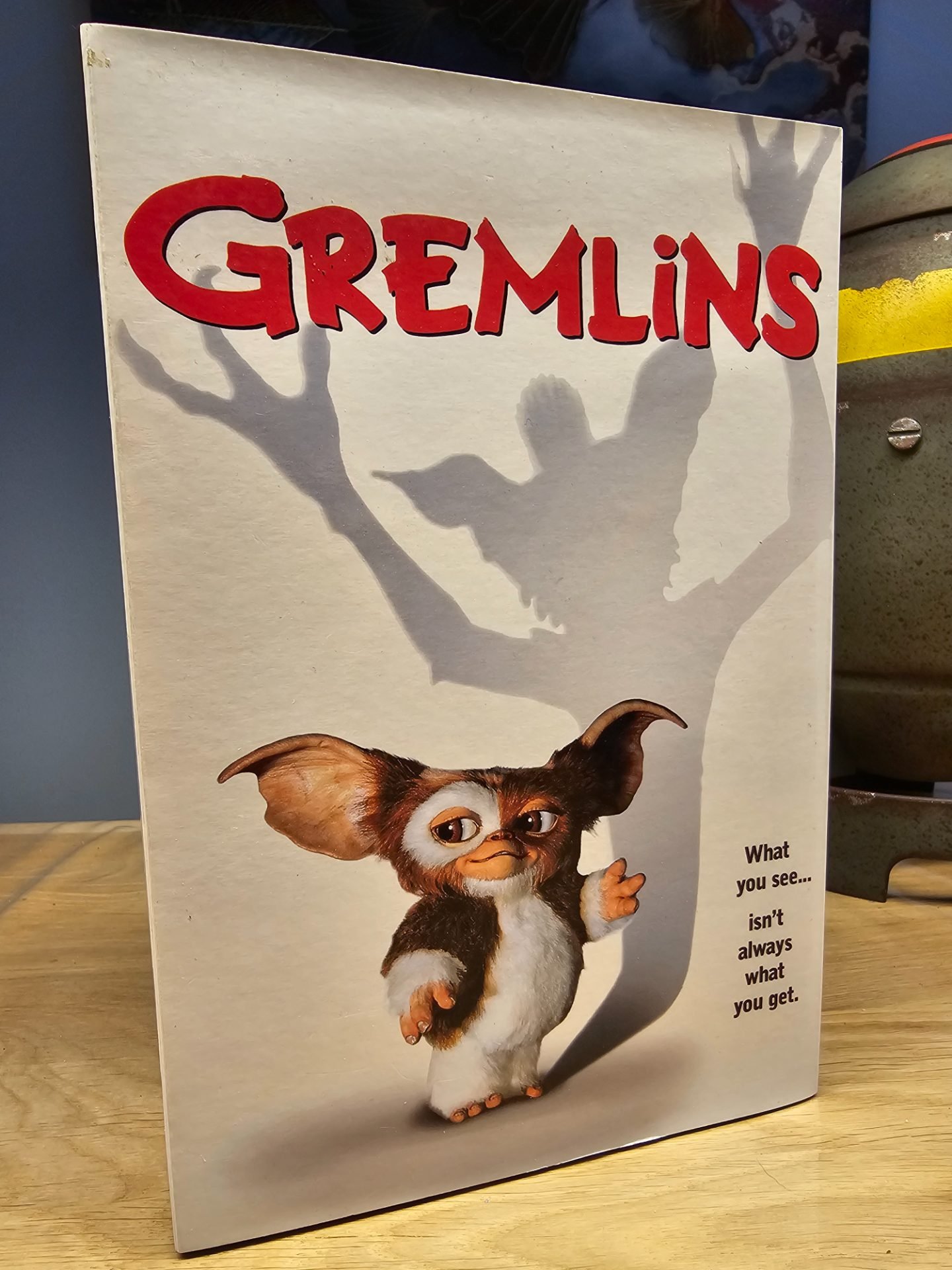 NECA Gremlins Gizmo Ultimate 5" Scale Action Figure Movie Posable Collection